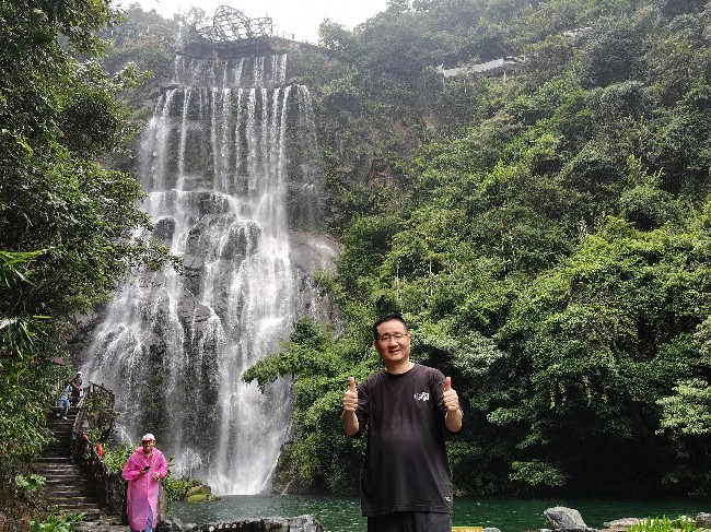 1698828180111692.jpg 万丈崖瀑布风景2.jpg