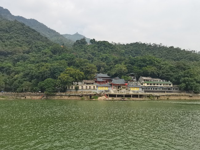1698828385339462.jpg 小北江江边风景-——飞来寺.jpg